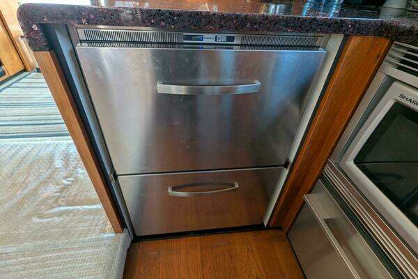 Fairline Squadron Yacht For Sale