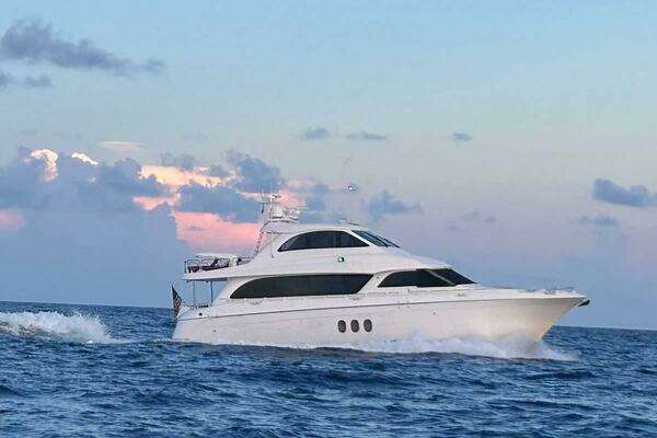 SAPPHIRE 72ft Hatteras Yacht For Sale