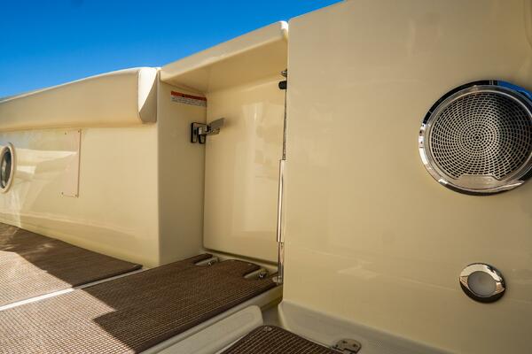 Catalina 30 30ft Chris Craft Yacht For Sale