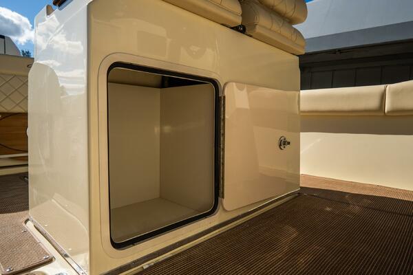 Catalina 30 30ft Chris Craft Yacht For Sale