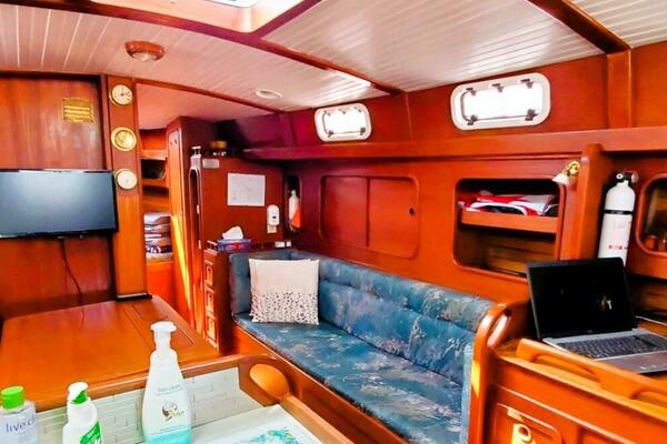 CAMARI 35ft Brewer Yacht For Sale