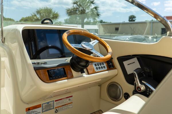 28 Calypso 28ft Chris Craft Yacht For Sale