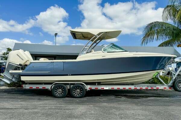 28-ft-Chris-Craft-2025-Calypso-28 Calypso-Stuart Florida United States yacht for sale
