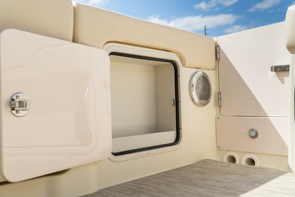 28 Calypso 28ft Chris Craft Yacht For Sale