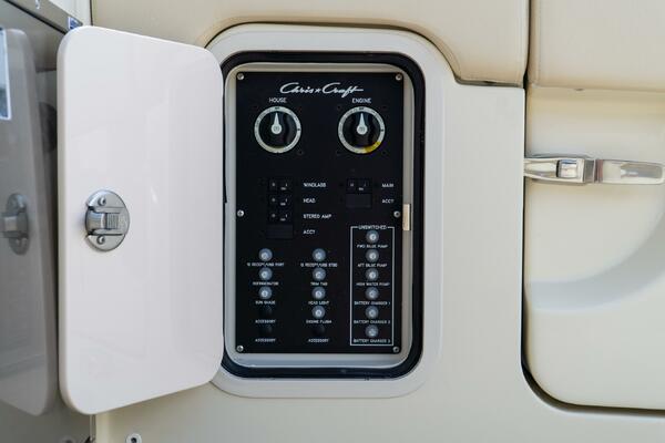 28 Calypso 28ft Chris Craft Yacht For Sale