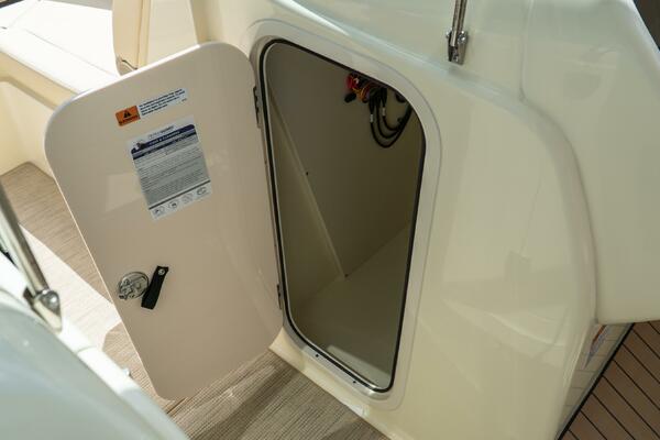 28 Calypso 28ft Chris Craft Yacht For Sale