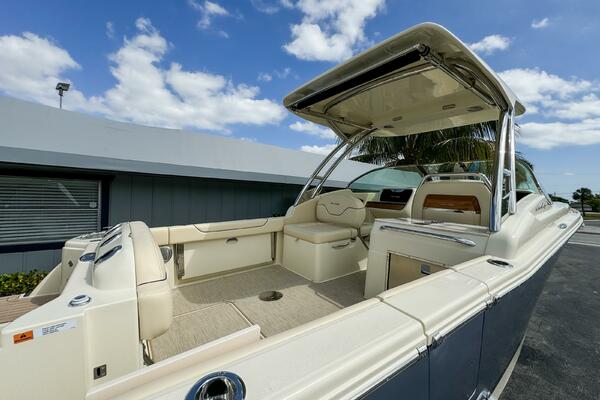 28 Calypso 28ft Chris Craft Yacht For Sale