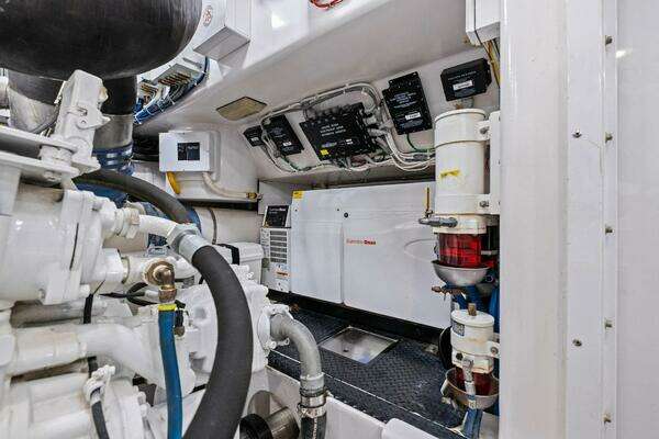 Viking 82 Convertible Yacht For Sale