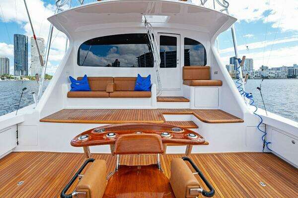 Viking 82 Convertible Yacht For Sale