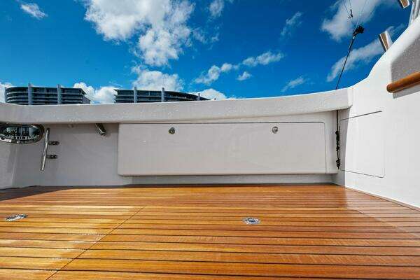 Viking 82 Convertible Yacht For Sale