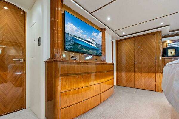 Viking 82 Convertible Yacht For Sale