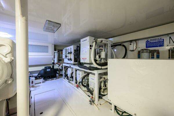 Viking 54 Convertible Yacht For Sale