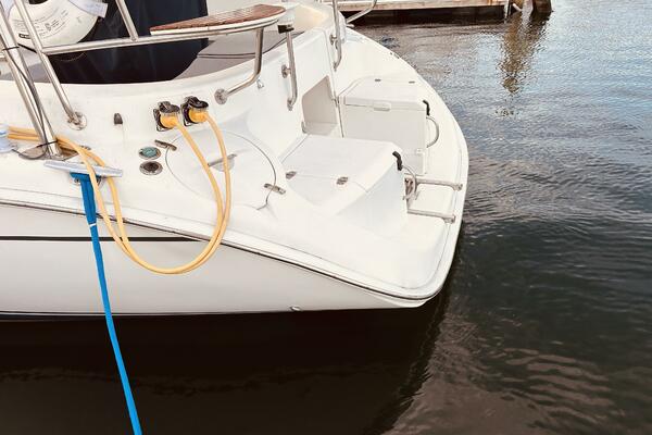 Happy Ours 38ft Hunter Yacht For Sale