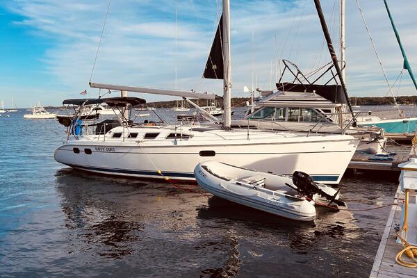 Happy Ours 38ft Hunter Yacht For Sale