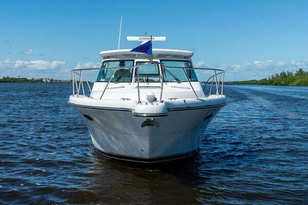 2005 Tiara Yachts 32