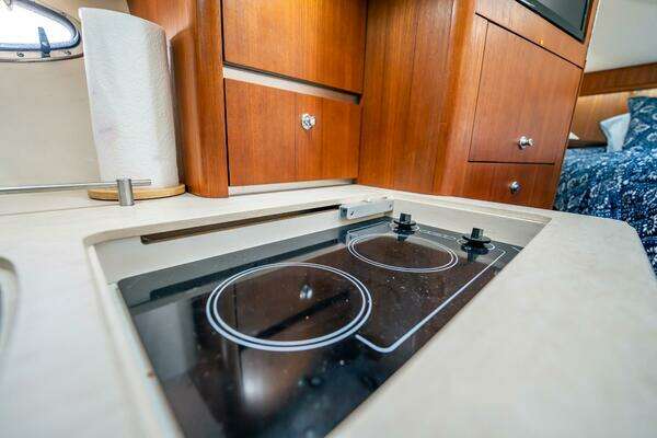 2005 Tiara Yachts 32