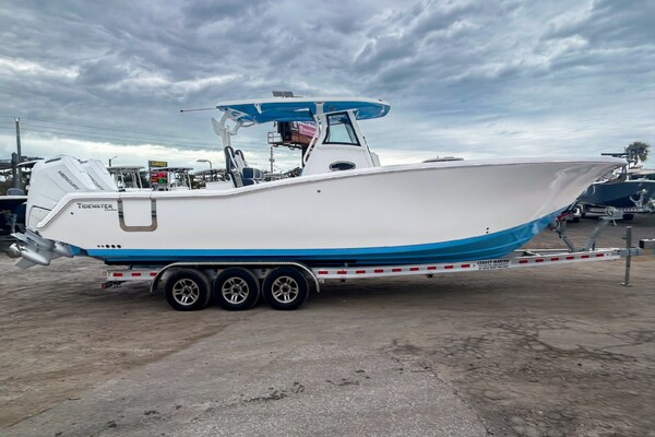 320 CC Adventure 32ft Tidewater Yacht For Sale