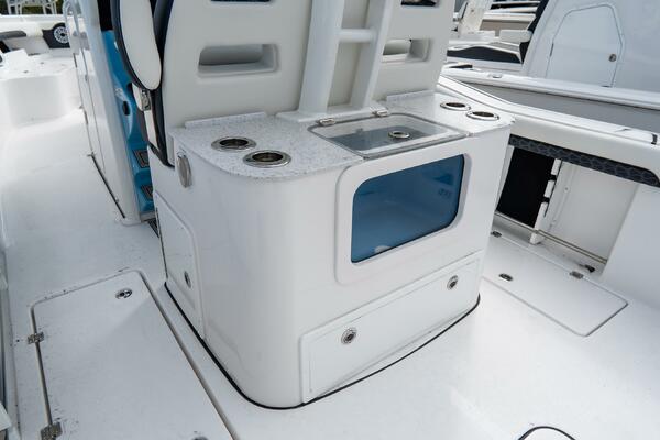 320 CC Adventure 32ft Tidewater Yacht For Sale