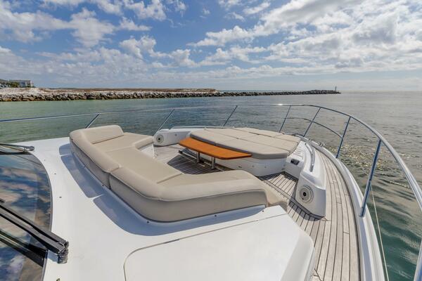CREWSZING 65ft Princess Yacht For Sale