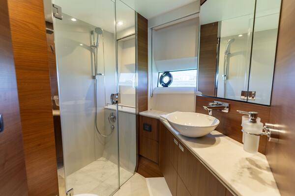 CREWSZING 65ft Princess Yacht For Sale