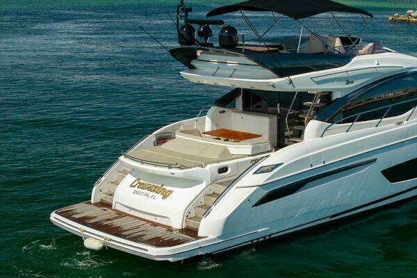 2019 Princess 65