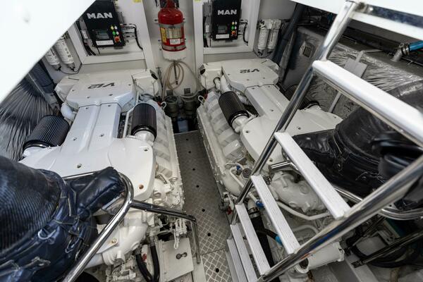CREWSZING 65ft Princess Yacht For Sale