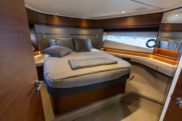 CREWSZING 65ft Princess Yacht For Sale