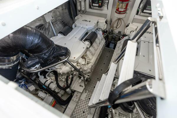 CREWSZING 65ft Princess Yacht For Sale
