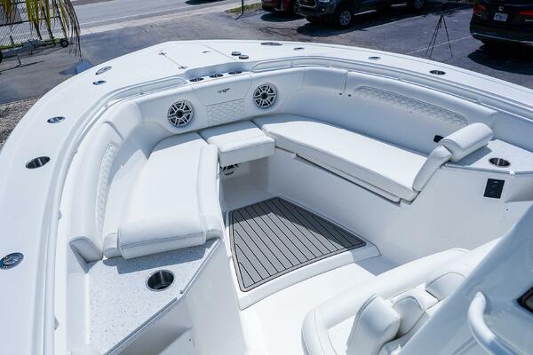 282 CC Adventure 28ft Tidewater Yacht For Sale