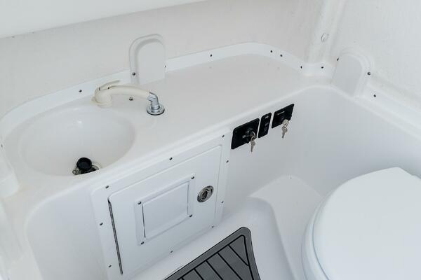 282 CC Adventure 28ft Tidewater Yacht For Sale
