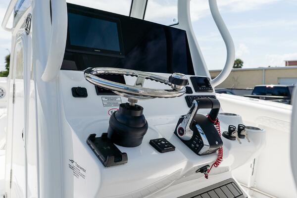 282 CC Adventure 28ft Tidewater Yacht For Sale