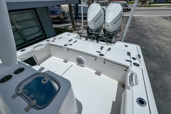 2700 Carolina Bay 27ft Tidewater Yacht For Sale