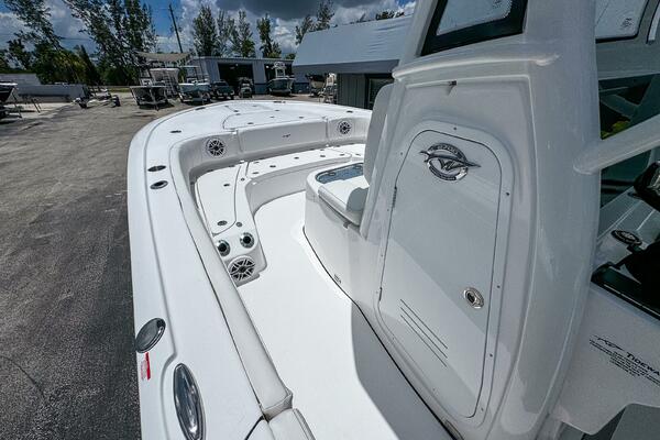 2700 Carolina Bay 27ft Tidewater Yacht For Sale