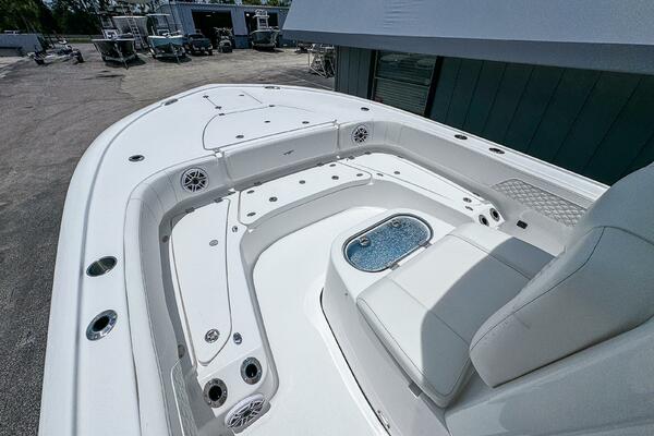 2700 Carolina Bay 27ft Tidewater Yacht For Sale