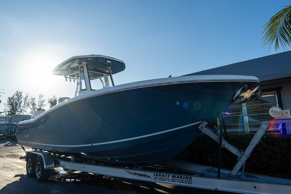 272 CC Adventure 27ft Tidewater Yacht For Sale