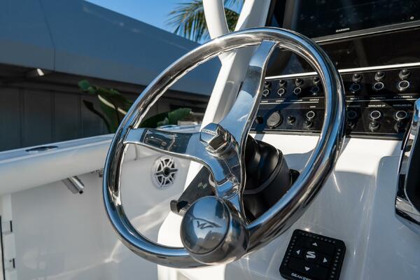 272 CC Adventure 27ft Tidewater Yacht For Sale