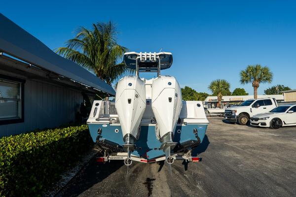 272 CC Adventure 27ft Tidewater Yacht For Sale