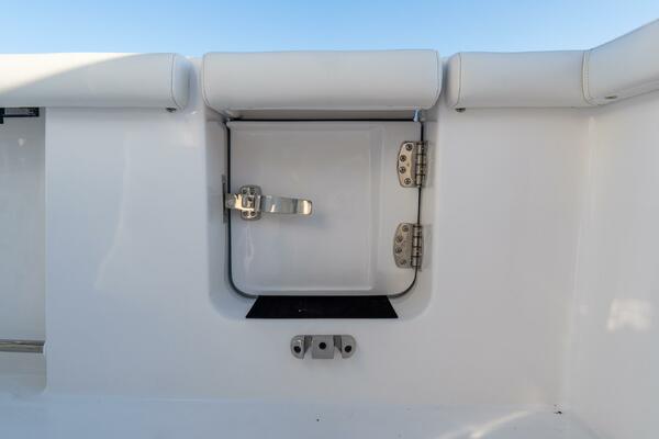 272 CC Adventure 27ft Tidewater Yacht For Sale
