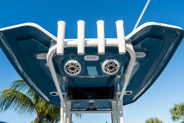 272 CC Adventure 27ft Tidewater Yacht For Sale