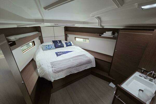 Beneteau Oceanis 40.1 Yacht For Sale