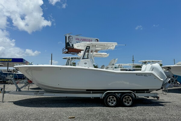 272 CC Adventure 27ft Tidewater Yacht For Sale