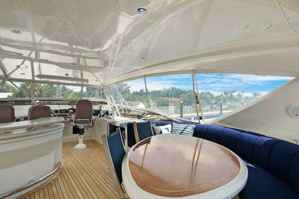 Marquis 690 Yacht For Sale