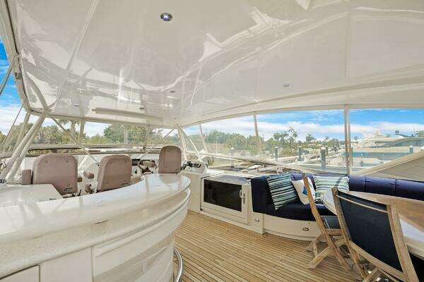 Marquis 690 Yacht For Sale