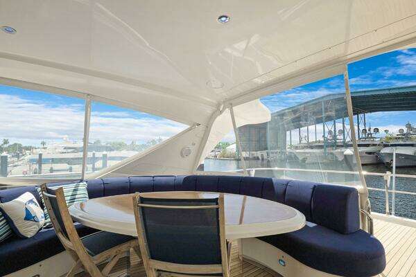 Marquis 690 Yacht For Sale