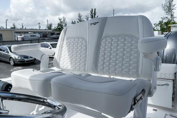 256 CC Adventure 25ft Tidewater Yacht For Sale