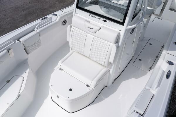 256 CC Adventure 25ft Tidewater Yacht For Sale