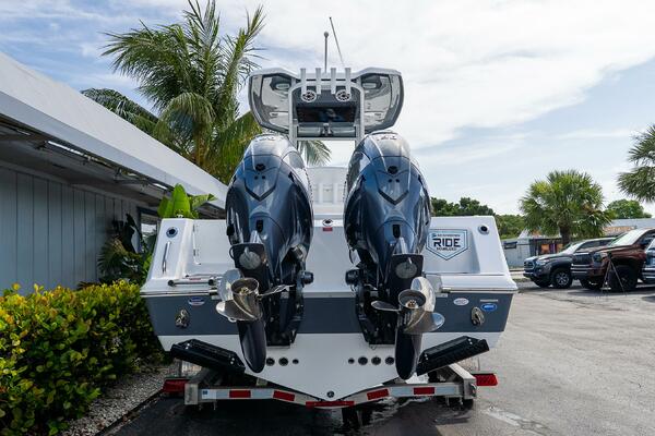 256 CC Adventure 25ft Tidewater Yacht For Sale