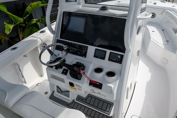 256 CC Adventure 25ft Tidewater Yacht For Sale