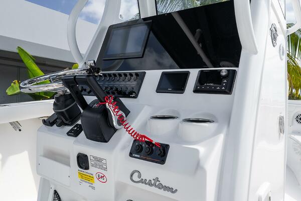 256 CC Adventure 25ft Tidewater Yacht For Sale