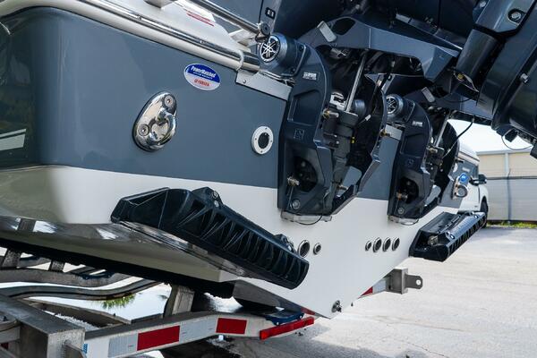 256 CC Adventure 25ft Tidewater Yacht For Sale